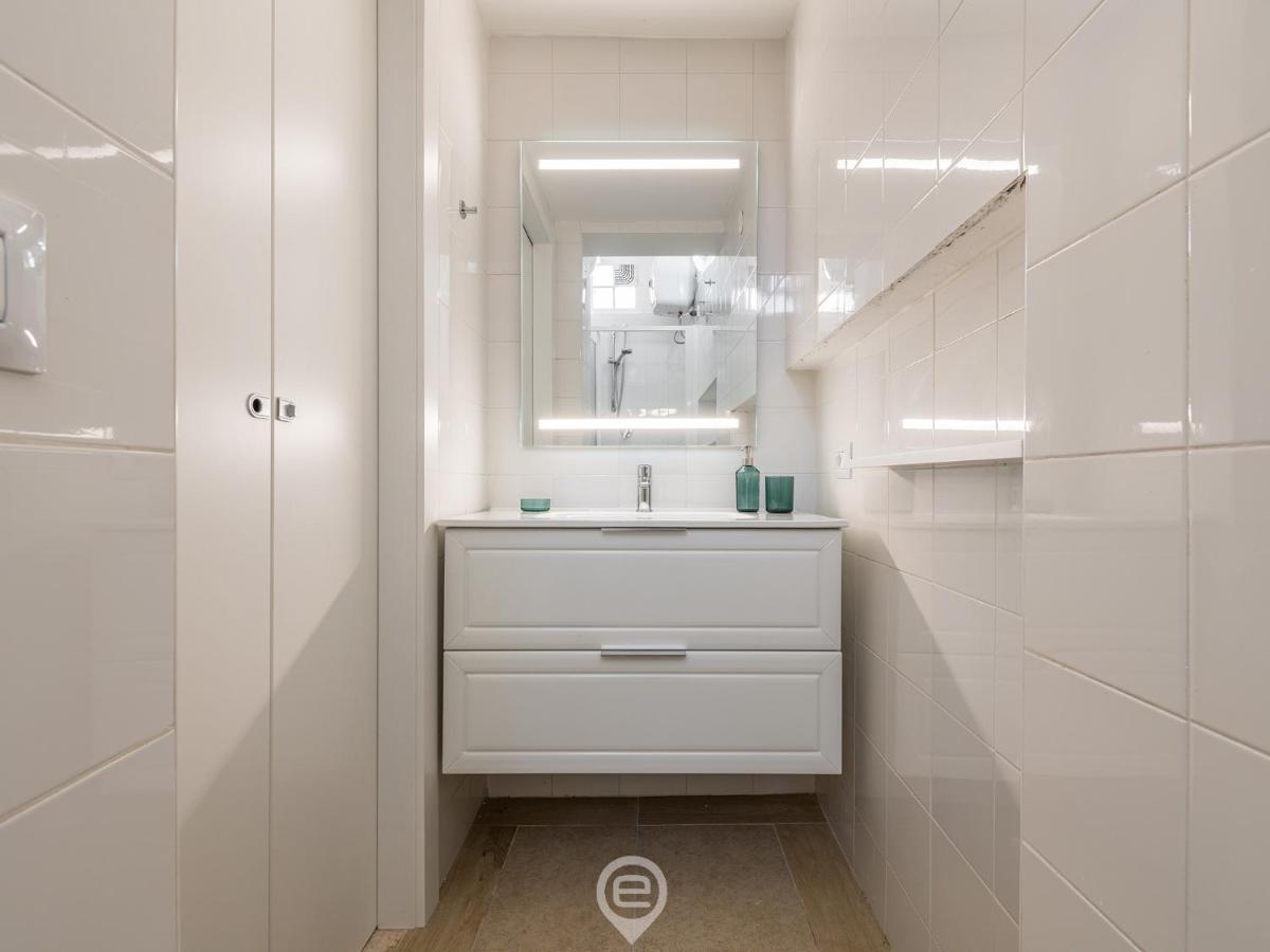 The White Studio Кальярі Екстер'єр фото