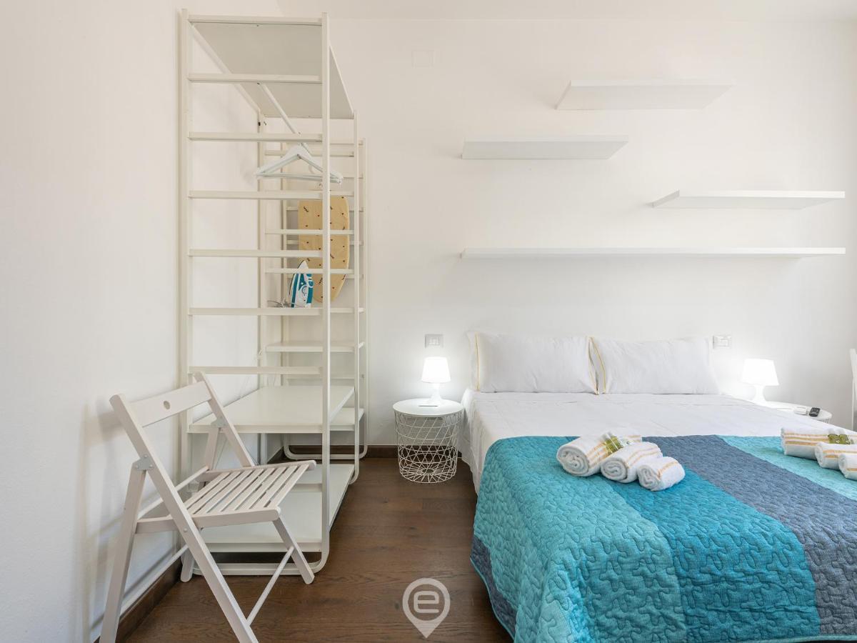 The White Studio Кальярі Екстер'єр фото